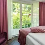 Hotell Boutiquehotel Bergvilla Am Fusse Der Alpen (adults Only) Dafins