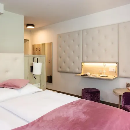 Boutiquehotel Bergvilla Am Fusse Der Alpen (adults Only) 호텔