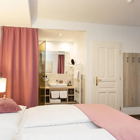 Boutiquehotel Bergvilla Am Fusse Der Alpen (adults Only) 호텔 Dafins