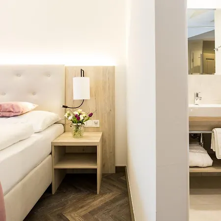Boutiquehotel Bergvilla Am Fusse Der Alpen (adults Only) Hotel 3*