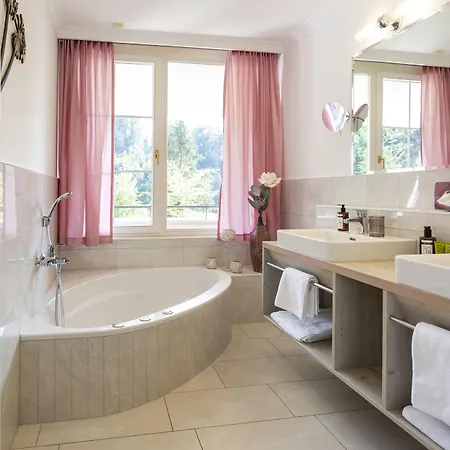 Boutiquehotel Bergvilla Am Fusse Der Alpen (adults Only) 3*