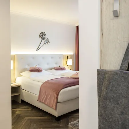 Boutiquehotel Bergvilla Am Fusse Der Alpen (adults Only) 3* Dafins