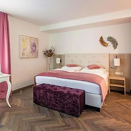 Boutiquehotel Bergvilla Am Fusse Der Alpen (adults Only) 3* Dafins