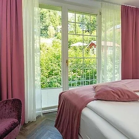 Boutiquehotel Bergvilla Am Fusse Der Alpen (adults Only) 3* Dafins
