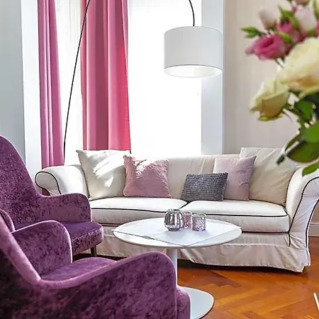 Boutiquehotel Bergvilla Am Fusse Der Alpen (adults Only) Hotel 3*